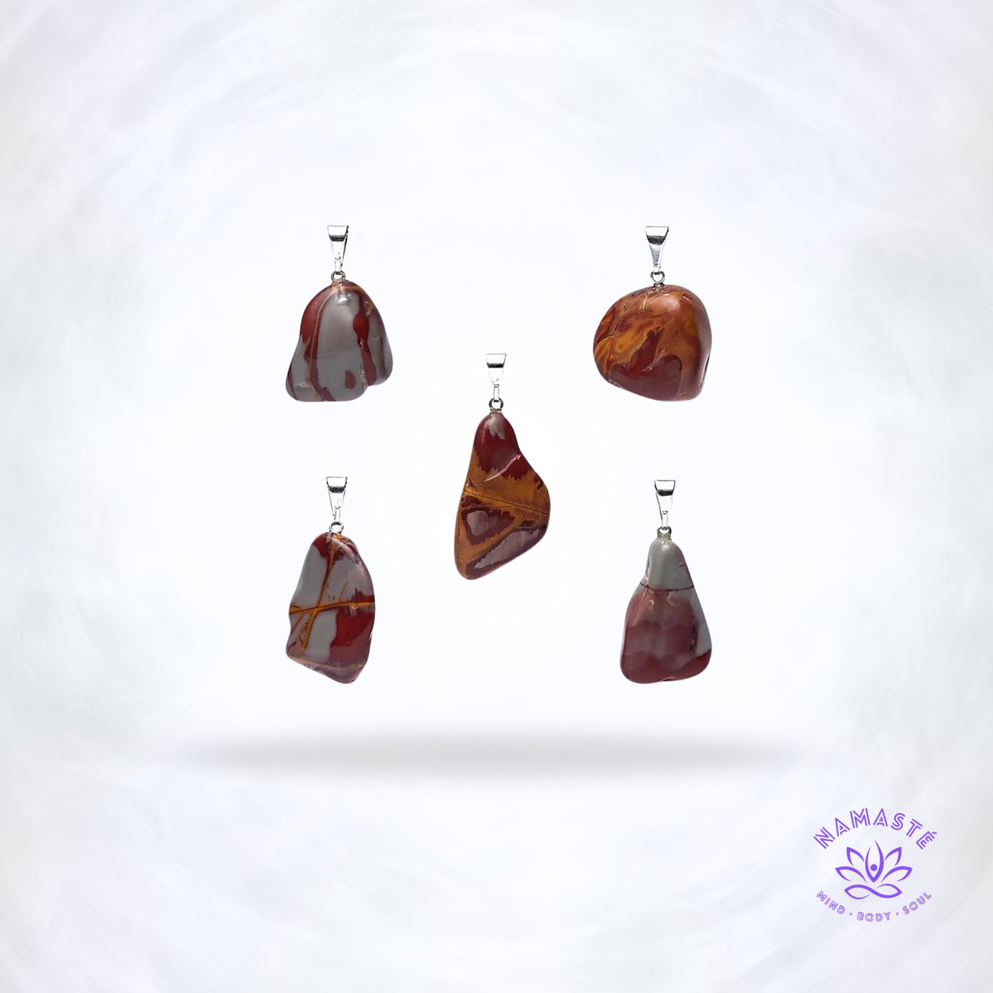 Noreena Jaspis edelsteenhanger – roestgeel-rode steen die focus, creativiteit, motivatie en bescherming biedt.