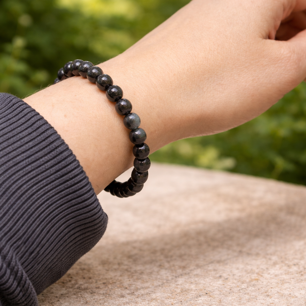 labradoriet armband rond de pols