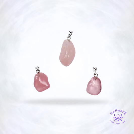 Rozenkwarts edelsteenhanger – roze steen die liefde, zachtheid en emotionele harmonie stimuleert.