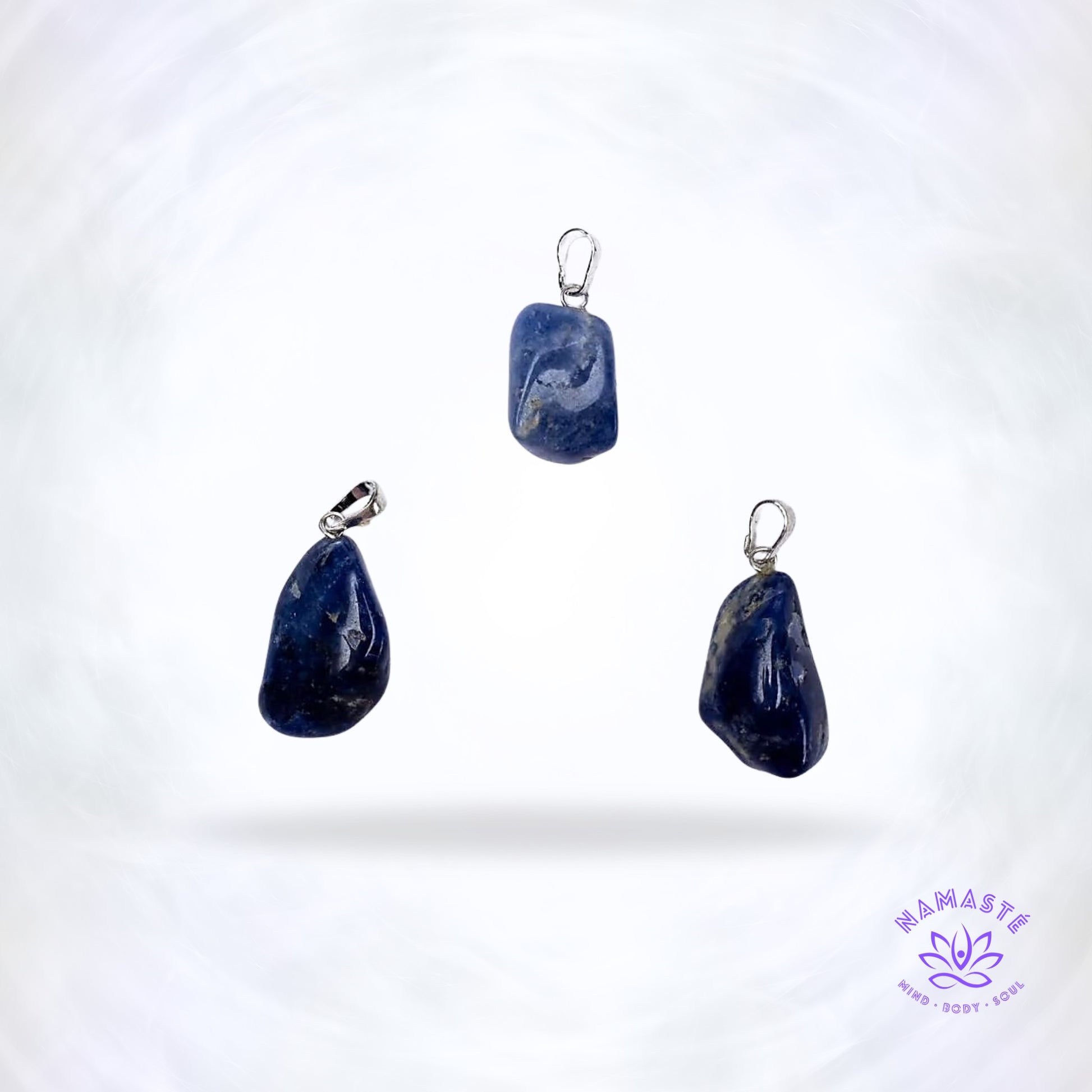 Sodaliet edelsteenhanger – blauwe steen die zelfvertrouwen, inzicht en harmonie stimuleert en beschermt tegen elektromagnetische straling.