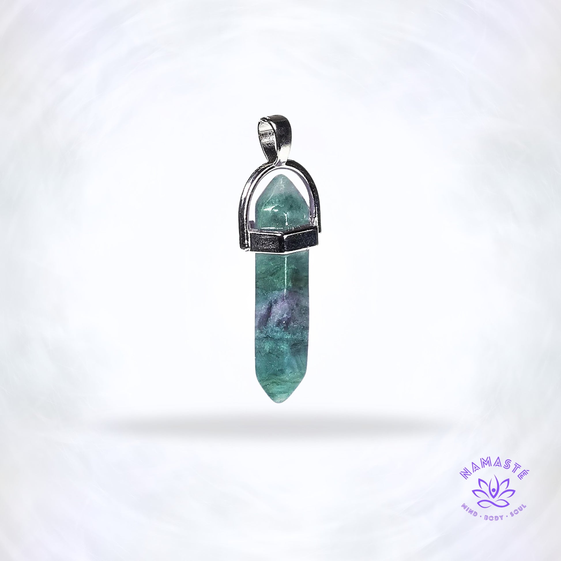 Fluoriet hanger – natuurlijke edelsteen in unieke kleurschakeringen die focus, balans en bescherming bevordert.
