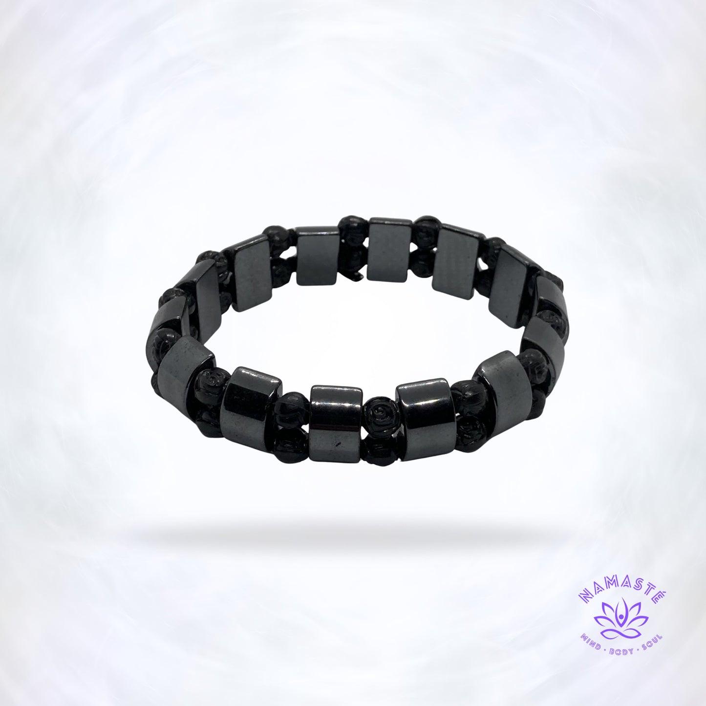 hematiet armband met zwarte roosjes