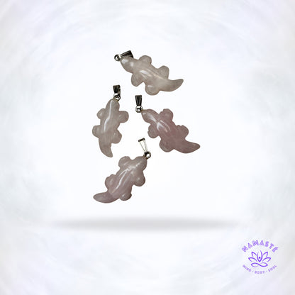 Rozenkwarts salamanders op een achtergrond met logo