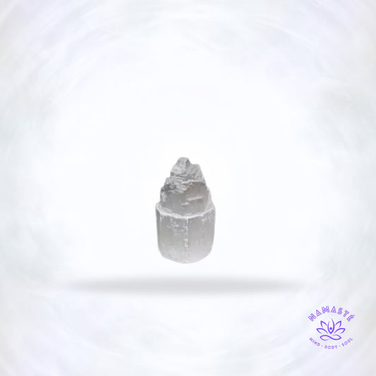 Natuurlijke seleniet kathedraal van 6 cm – wit kristal dat spirituele groei, rust en zuiverende energie ondersteunt.