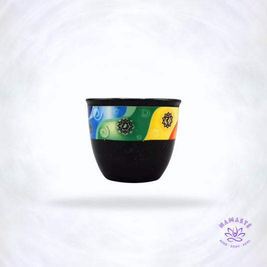 Kleine keramische smudge houder met chakra-design – handgemaakt schaaltje voor smudge sticks, bevordert balans, zuivering en kalmte in elke ruimte.