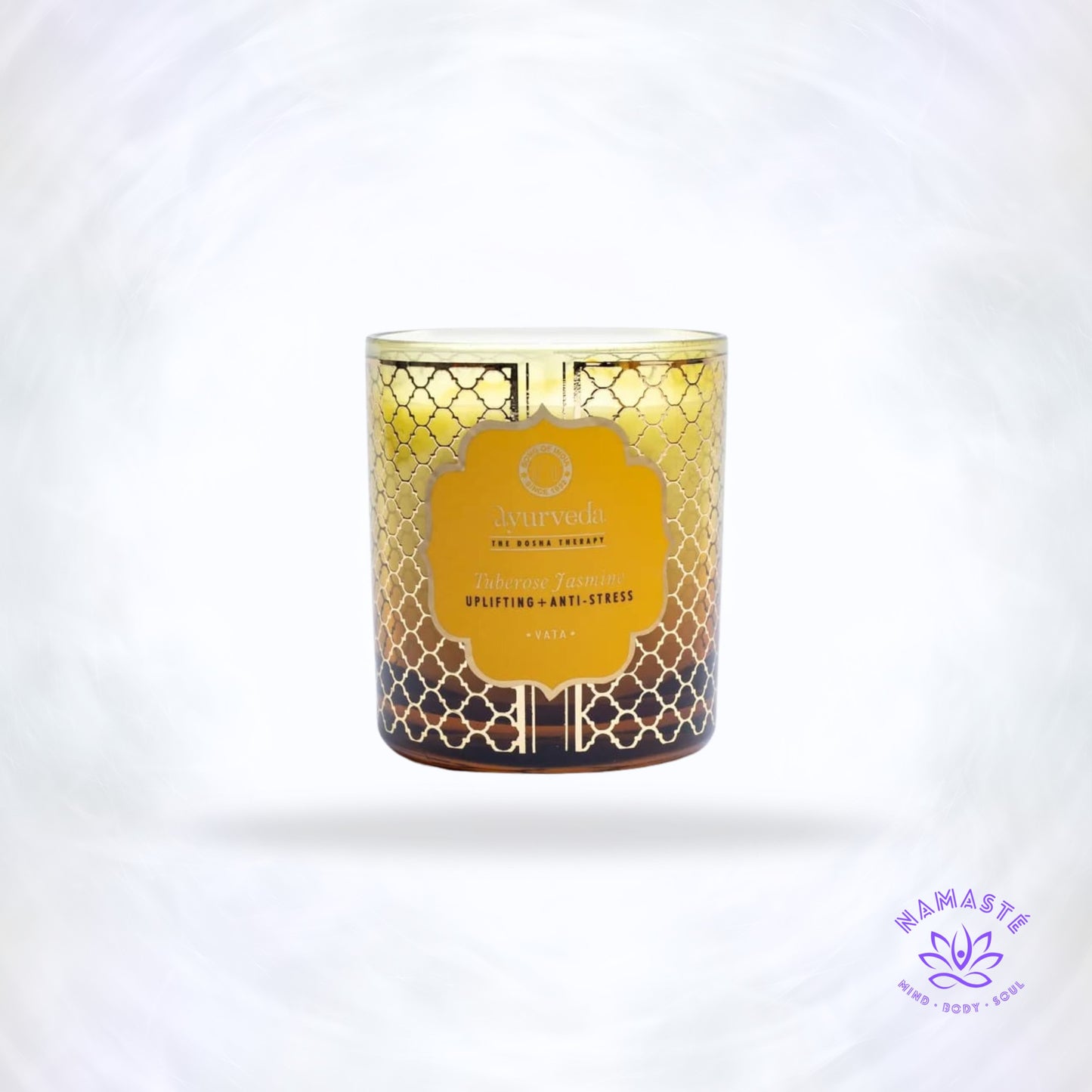 Vata Ayurvedische geurkaars Tuberoos & Jasmijn – handgegoten kaars van kokos- en sojawas met bloemige geur die rust, harmonie en creativiteit bevordert.