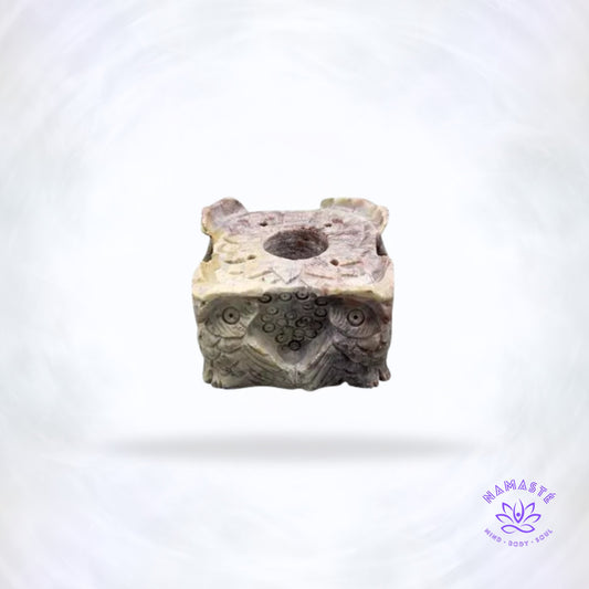 Zeepsteen uil wierookbrander – handgemaakte brander voor kegels en stokjes, met uilensymbool voor wijsheid, intuïtie en spirituele bescherming.
