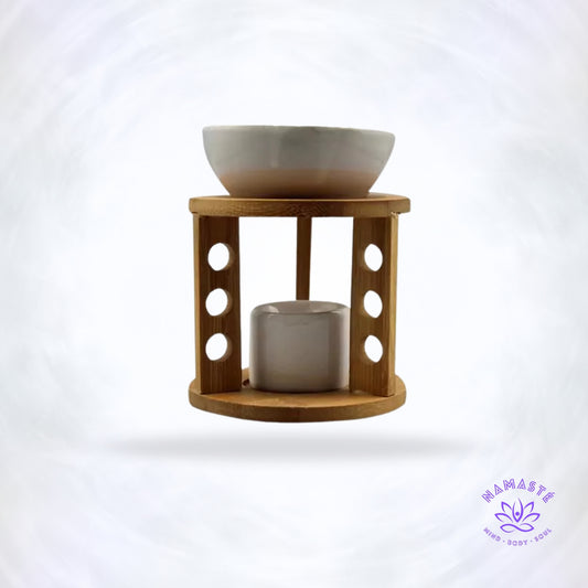 Moderne aroma oliebrander van hout met wit keramisch schaaltje – 11 × 14 cm.