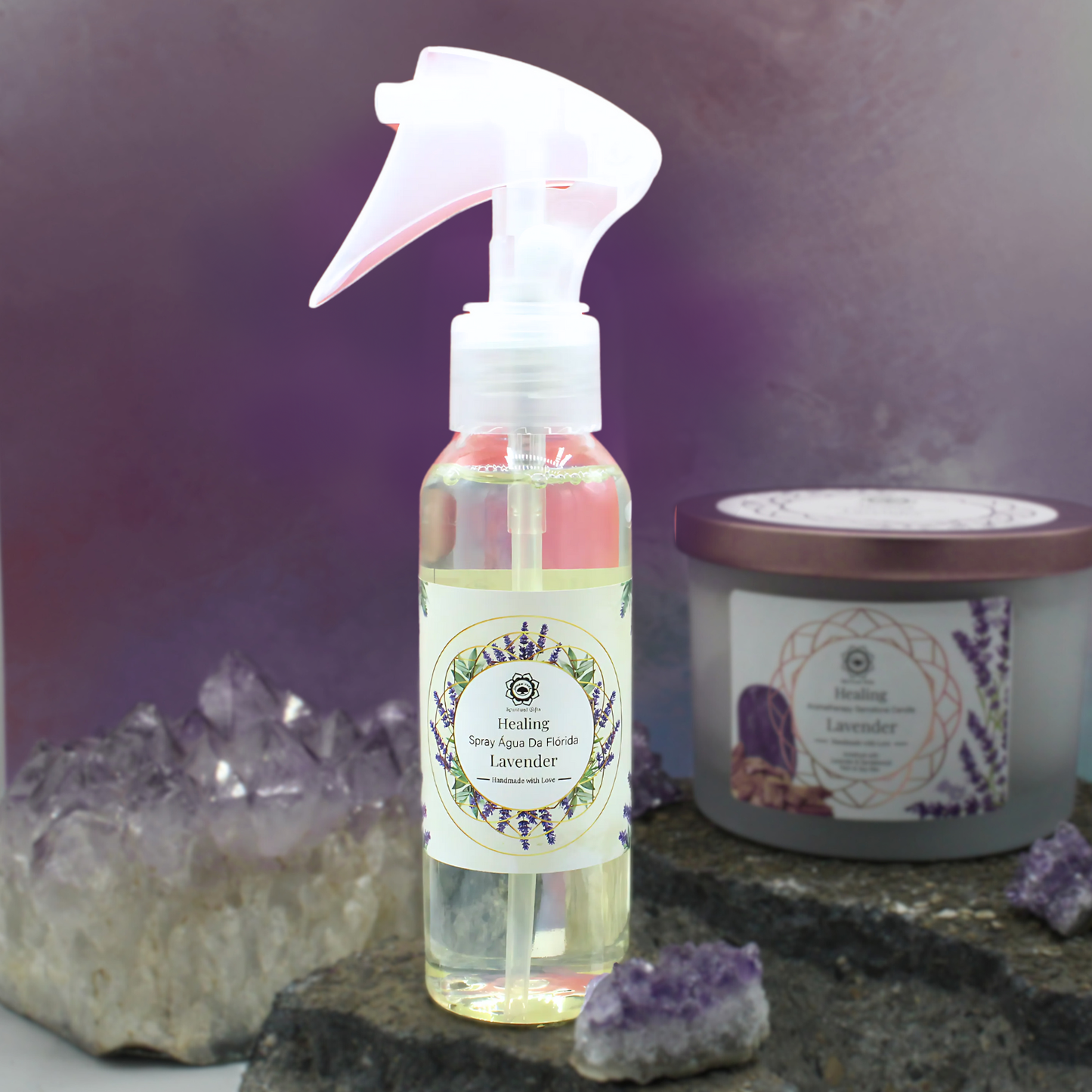 florida spray lavendel in een spirituele setting met amethisten en een lavendelkaars