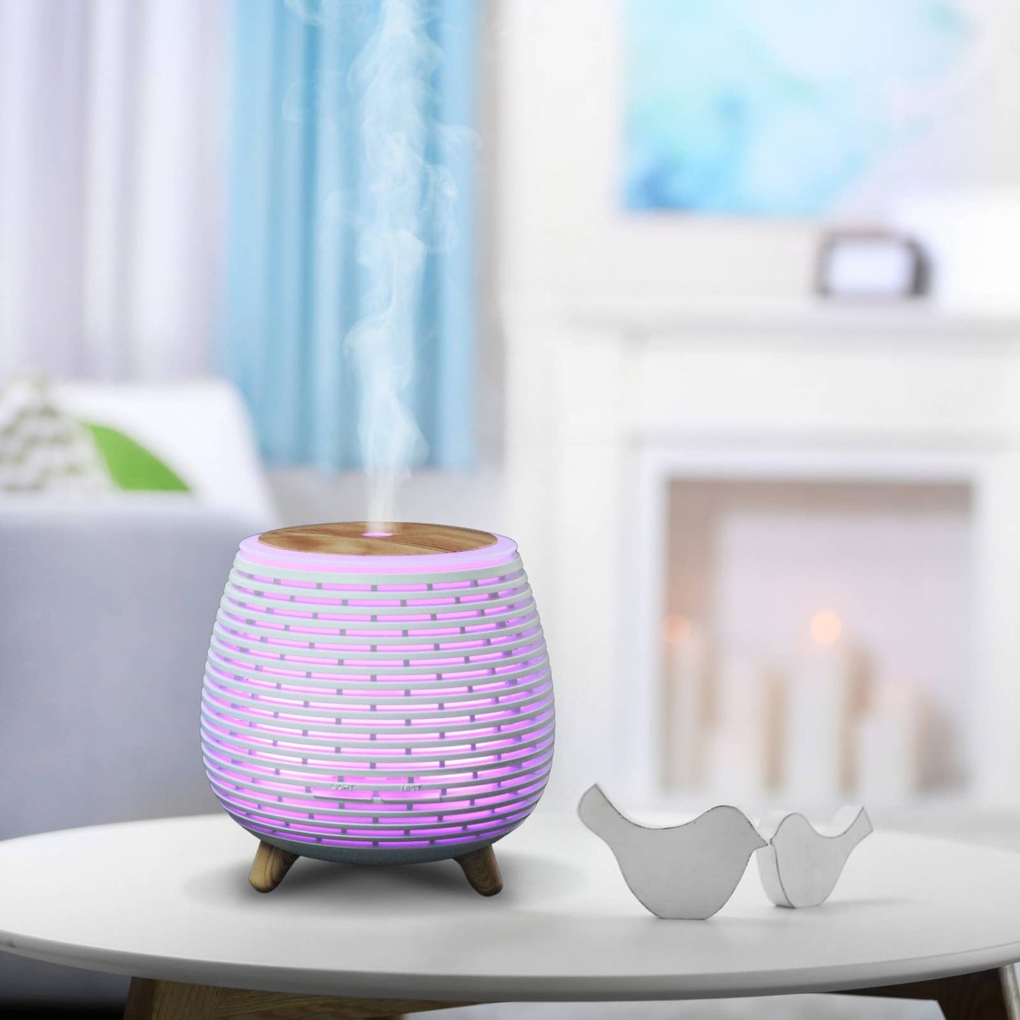 lina diffuser met roze licht in de woonkamer