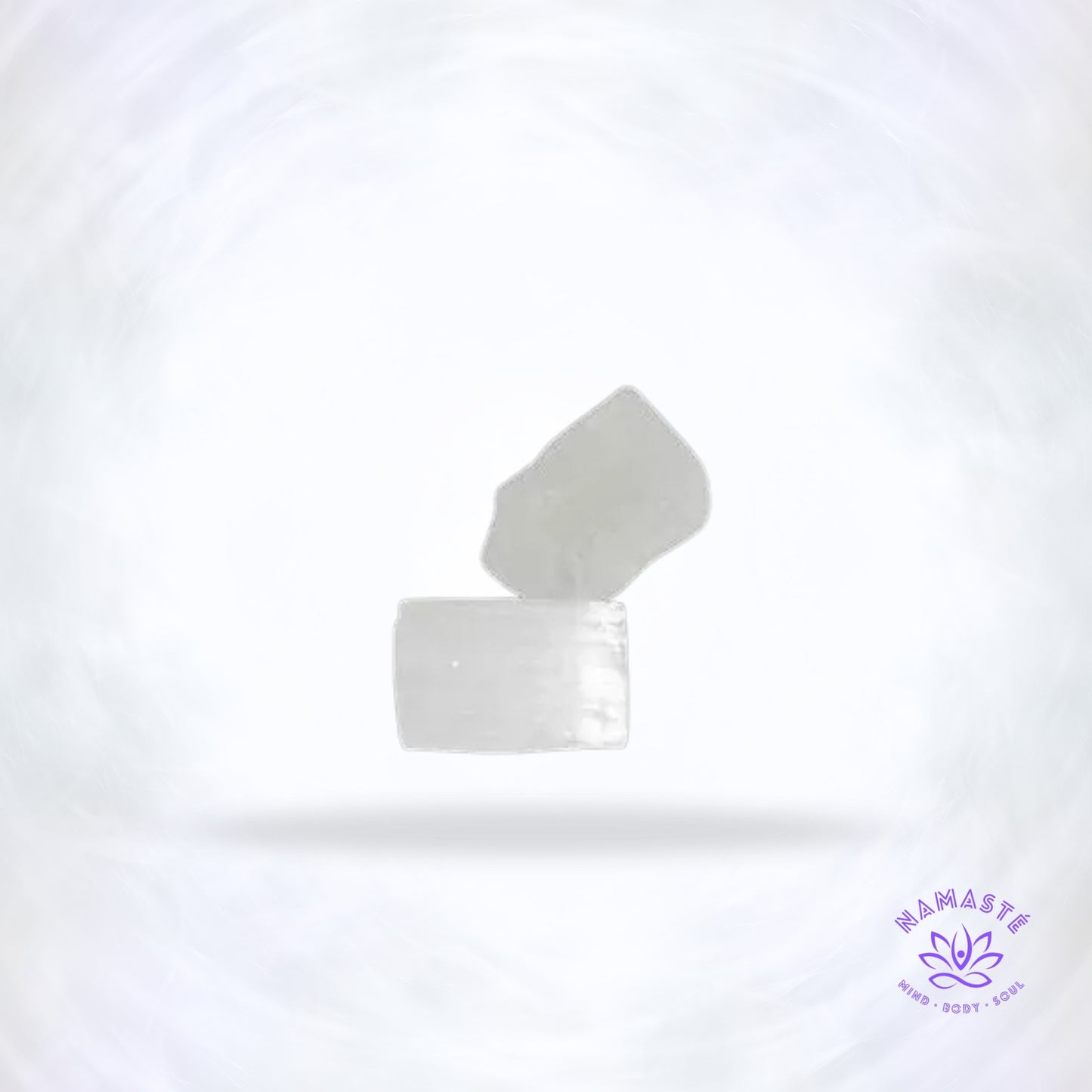 Rustiek natuurlijk selenietblokje van 25 g met klein gat – reinigend kristal voor rituelen.
